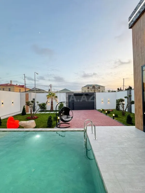 Satılır 5 otaqlı həyət evi 220 m²