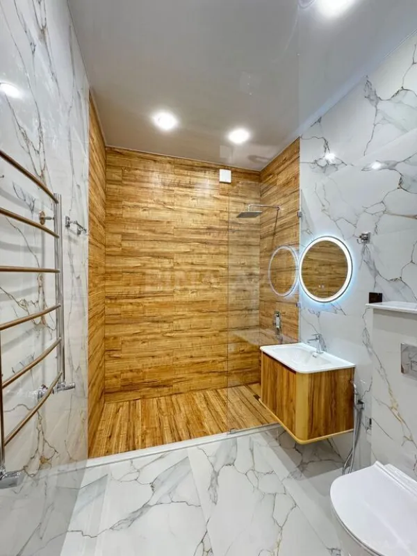 Satılır 5 otaqlı həyət evi 220 m²