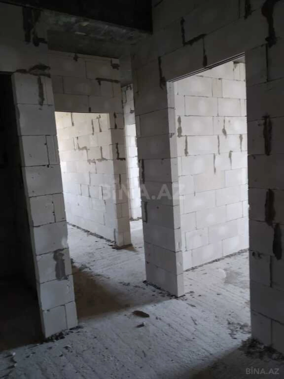 Satılır 2 otaqlı mənzil 70 m²