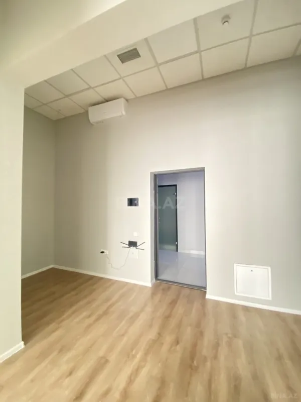 Kirayə verilir 2 otaqlı ofis 65 m²