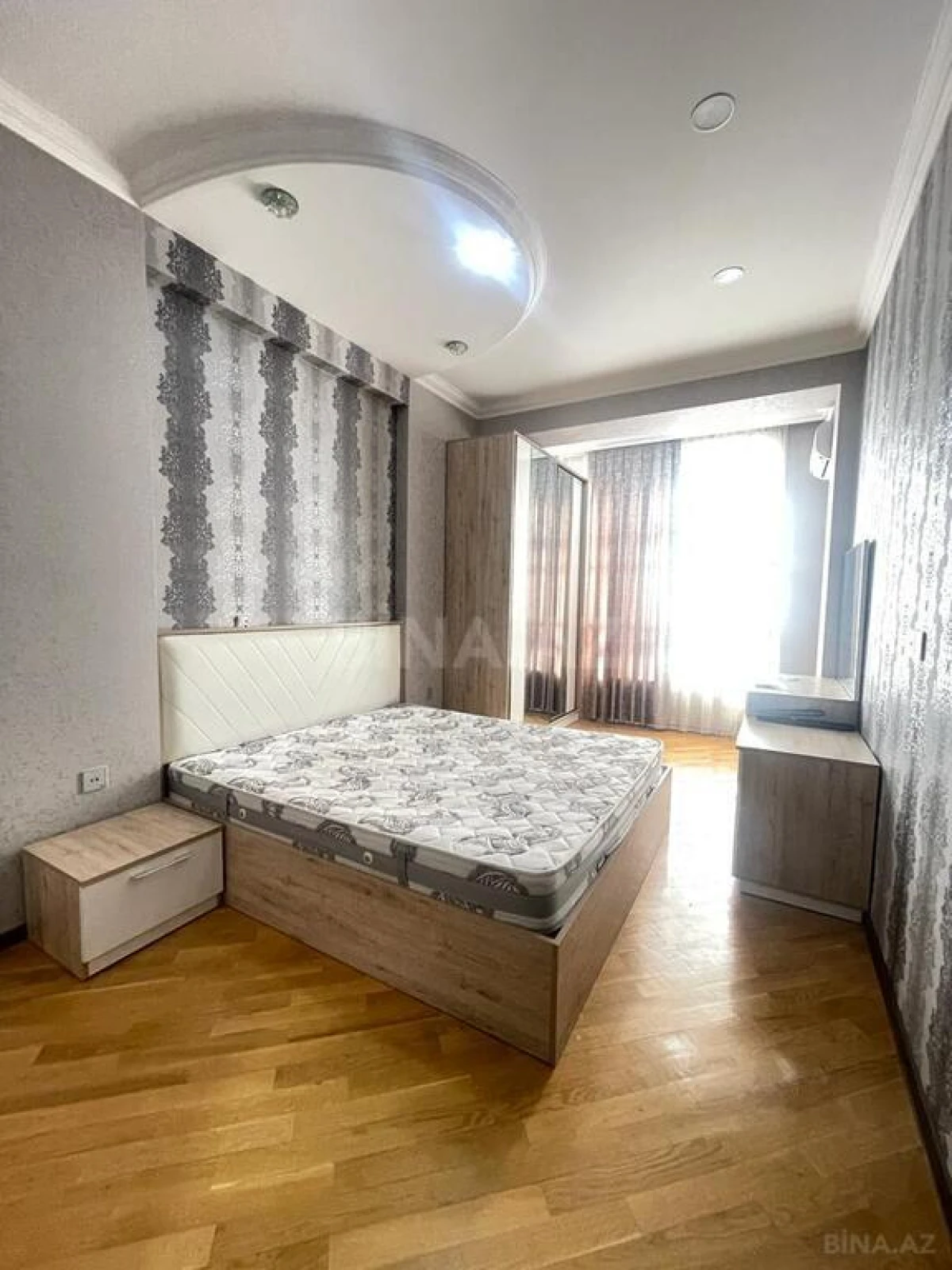 Kirayə verilir 2 otaqlı mənzil 85 m²
