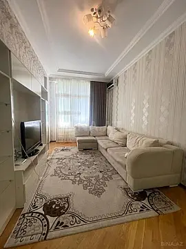 Kirayə verilir 2 otaqlı mənzil 85 m²