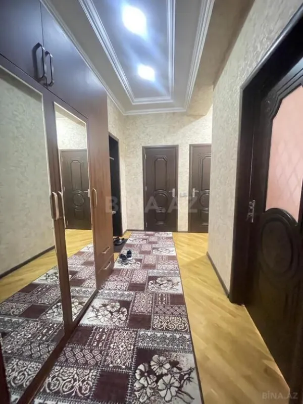 Kirayə verilir 2 otaqlı mənzil 85 m²