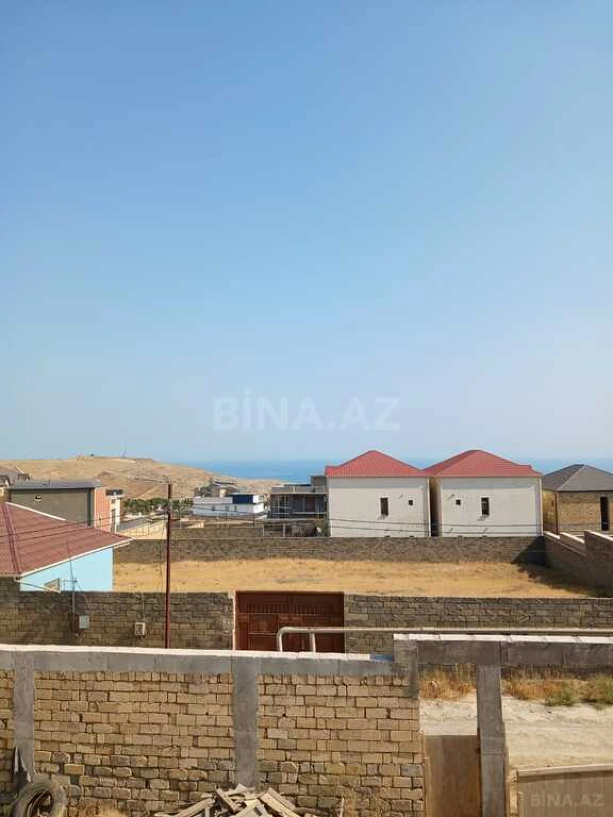 Satılır 8 otaqlı həyət evi 500 m²