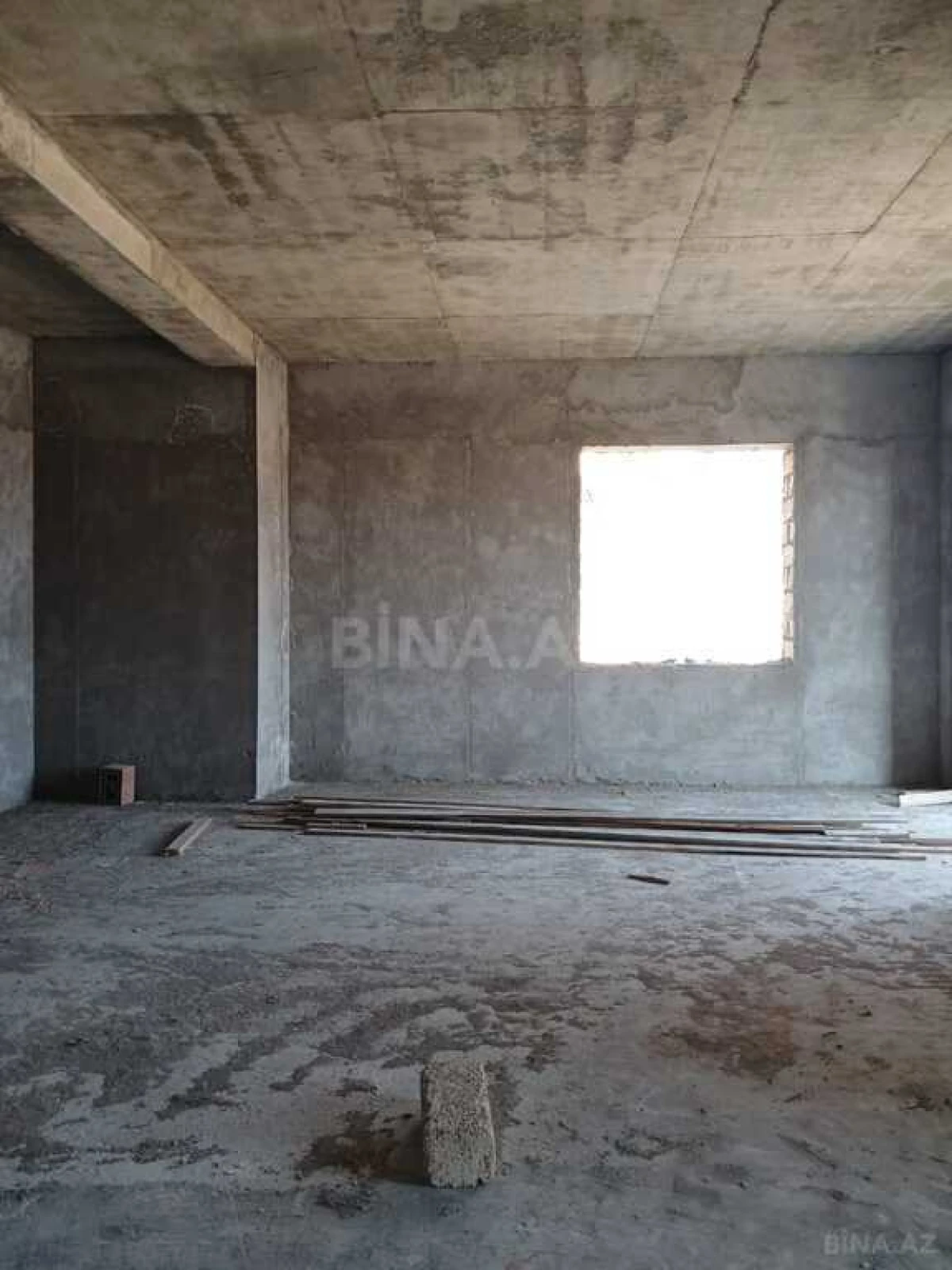 Satılır 8 otaqlı həyət evi 500 m²