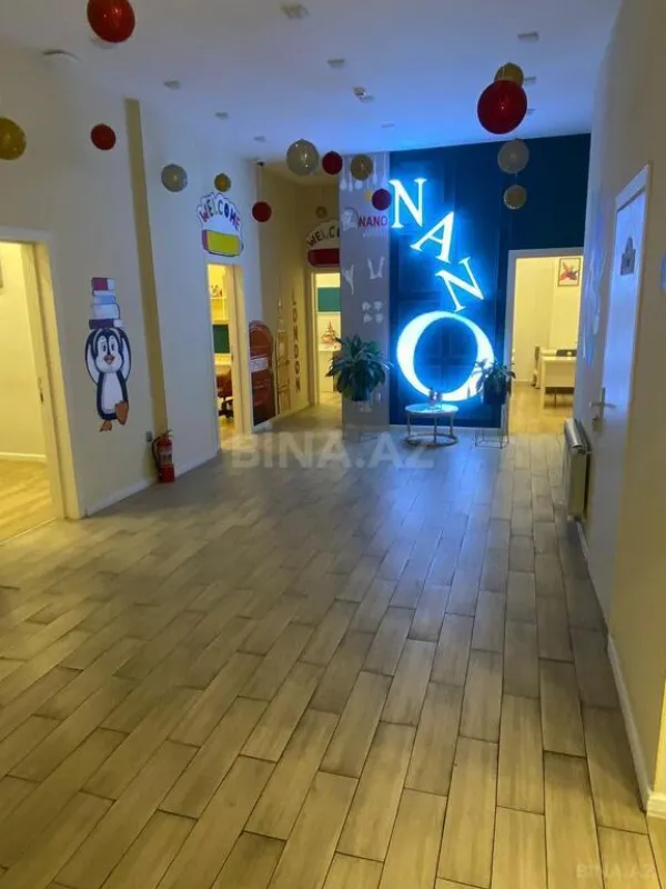 Satılır obyekt 200 m²