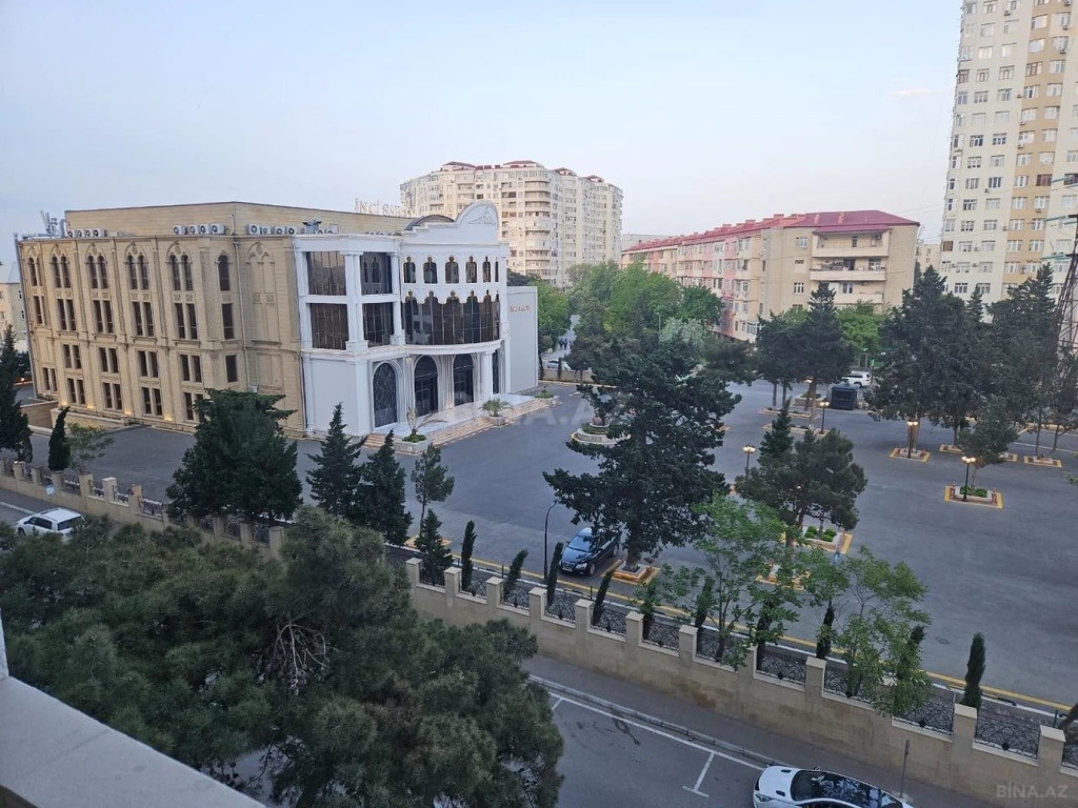 Satılır 3 otaqlı mənzil 90 m²