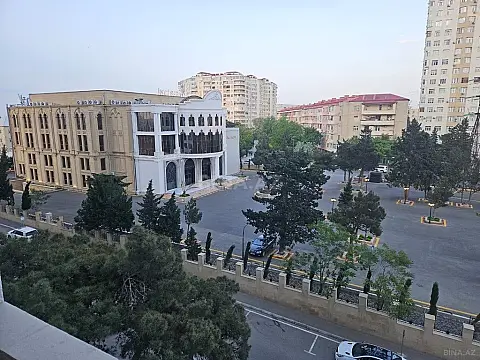 Satılır 3 otaqlı mənzil 90 m²