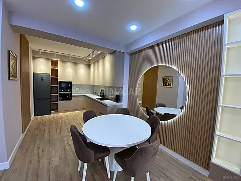 Kirayə verilir 2 otaqlı mənzil 85 m²