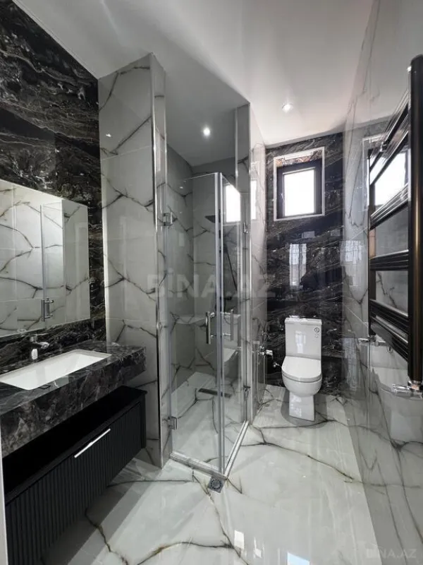 Satılır 8 otaqlı həyət evi 1000 m²