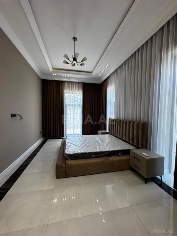 Satılır 8 otaqlı həyət evi 1000 m²