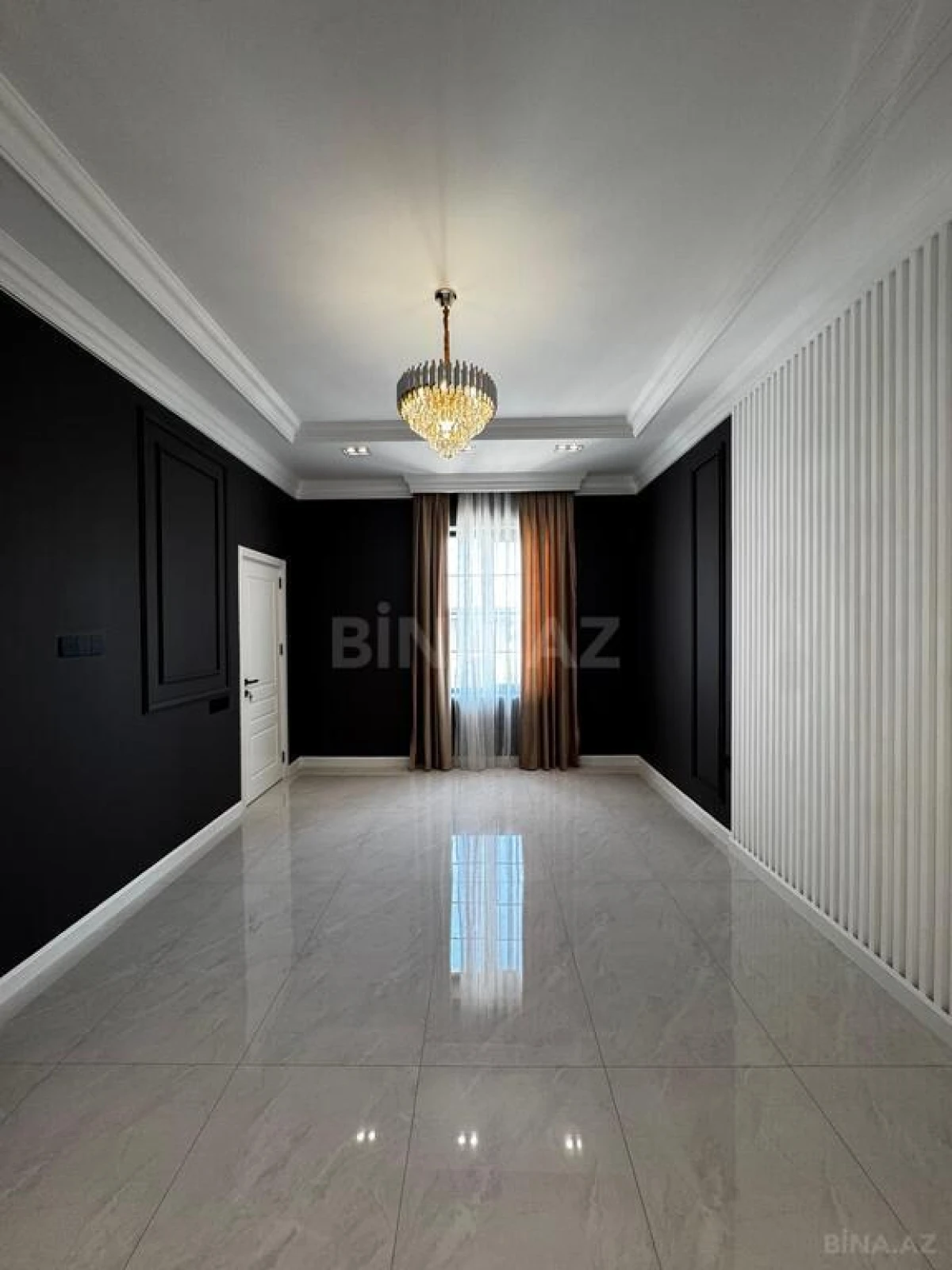 Satılır 8 otaqlı həyət evi 1000 m²