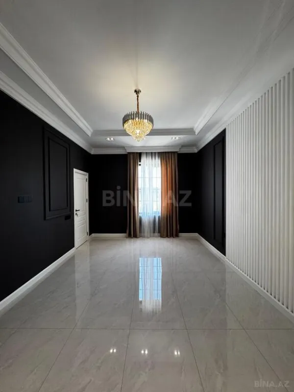 Satılır 8 otaqlı həyət evi 1000 m²