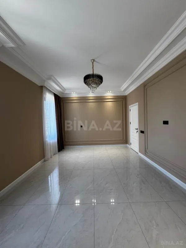 Satılır 8 otaqlı həyət evi 1000 m²