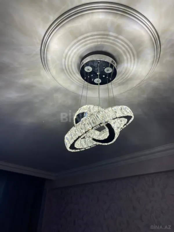 Satılır 3 otaqlı mənzil 124 m²