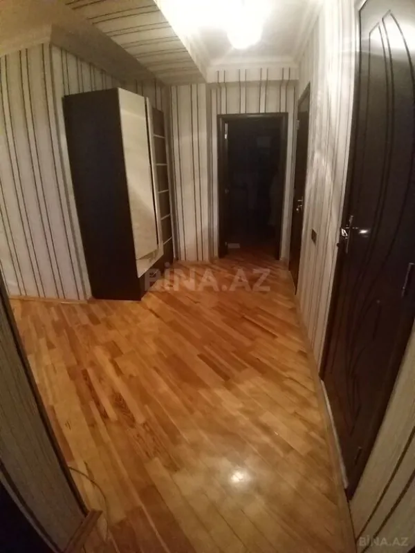 Satılır 3 otaqlı mənzil 124 m²