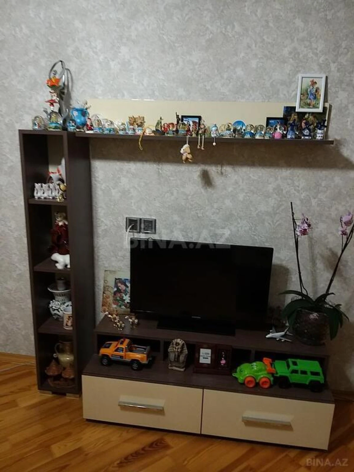 Satılır 3 otaqlı mənzil 124 m²