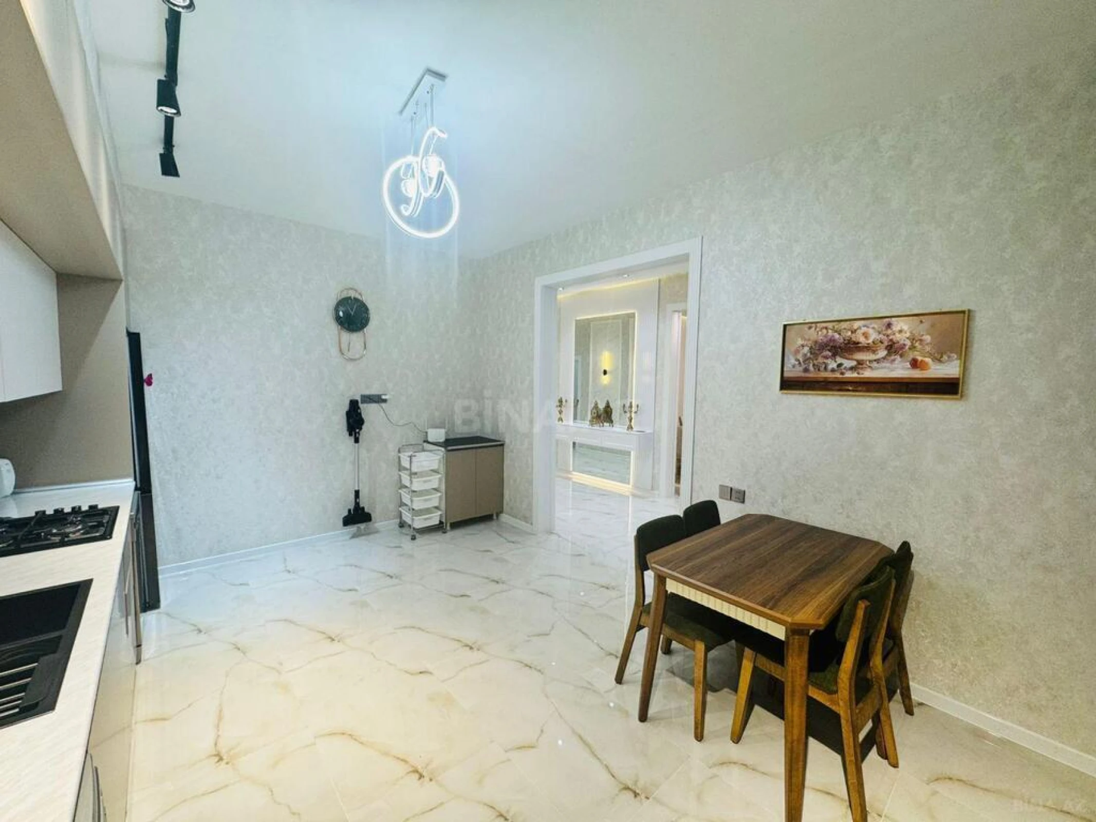 Satılır 4 otaqlı həyət evi 170 m²