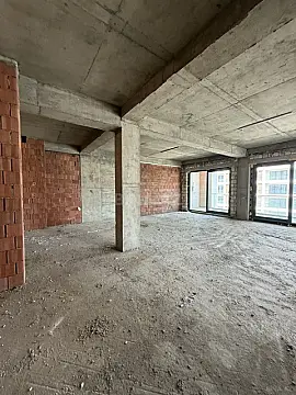 Satılır 3 otaqlı mənzil 158 m²