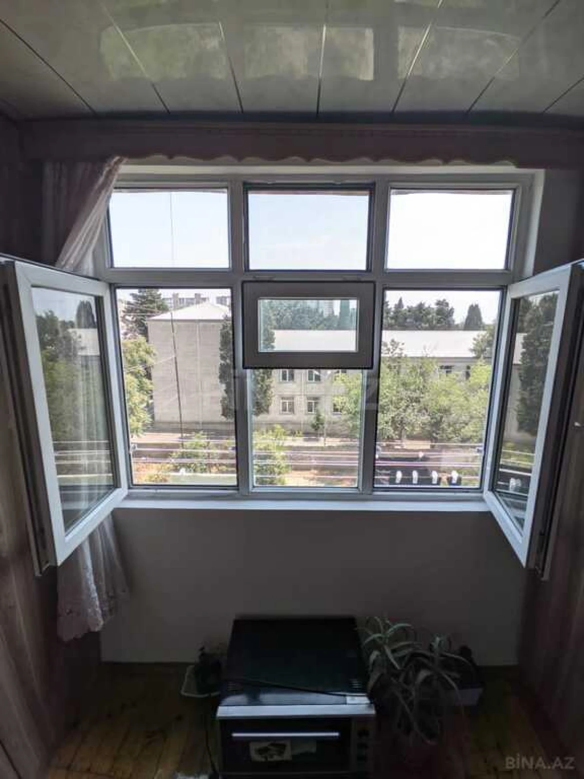 Satılır 4 otaqlı mənzil 100 m²