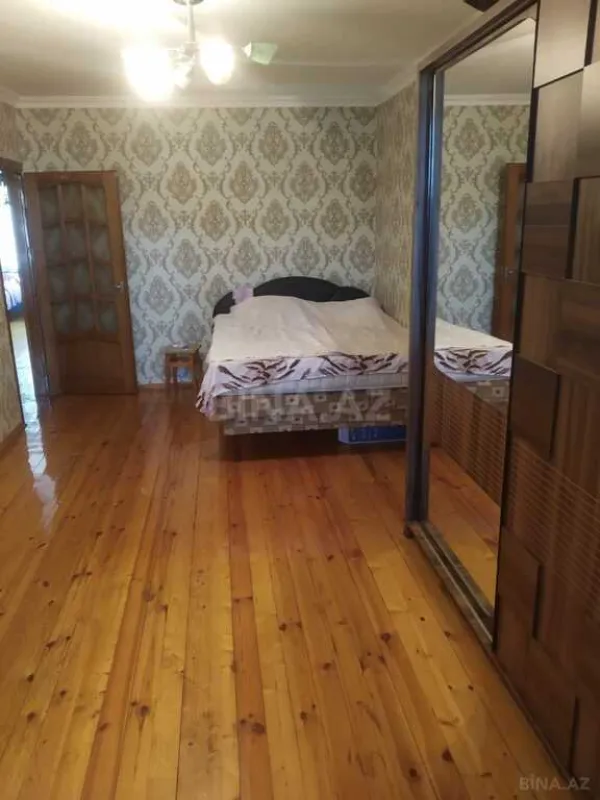 Satılır 4 otaqlı mənzil 100 m²