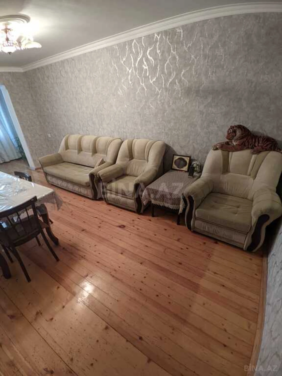 Satılır 4 otaqlı mənzil 100 m²