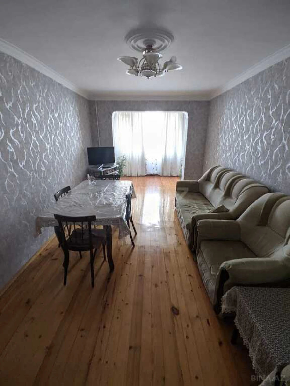 Satılır 4 otaqlı mənzil 100 m²