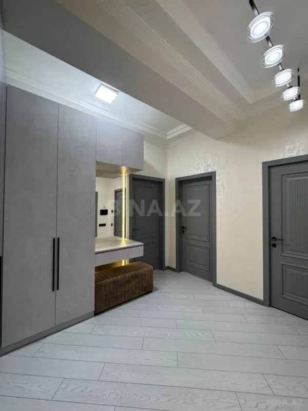 Satılır 3 otaqlı mənzil 96 m²