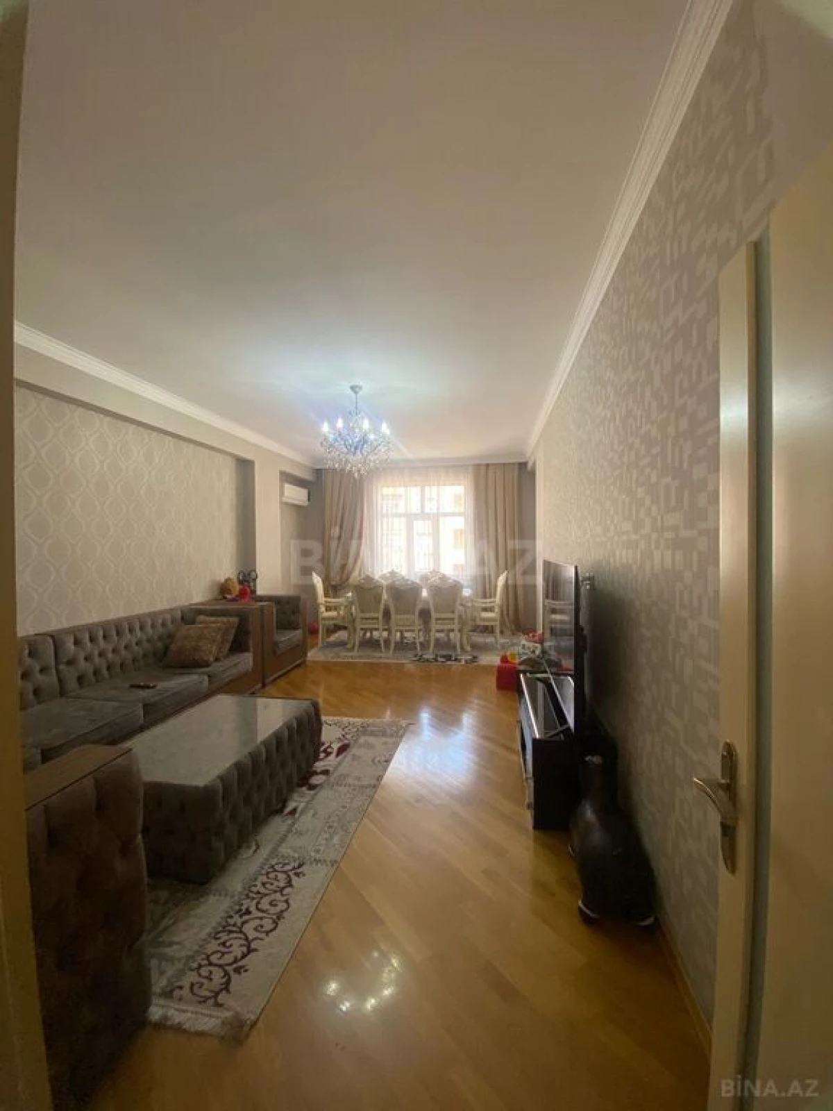 Satılır 4 otaqlı mənzil 127 m²