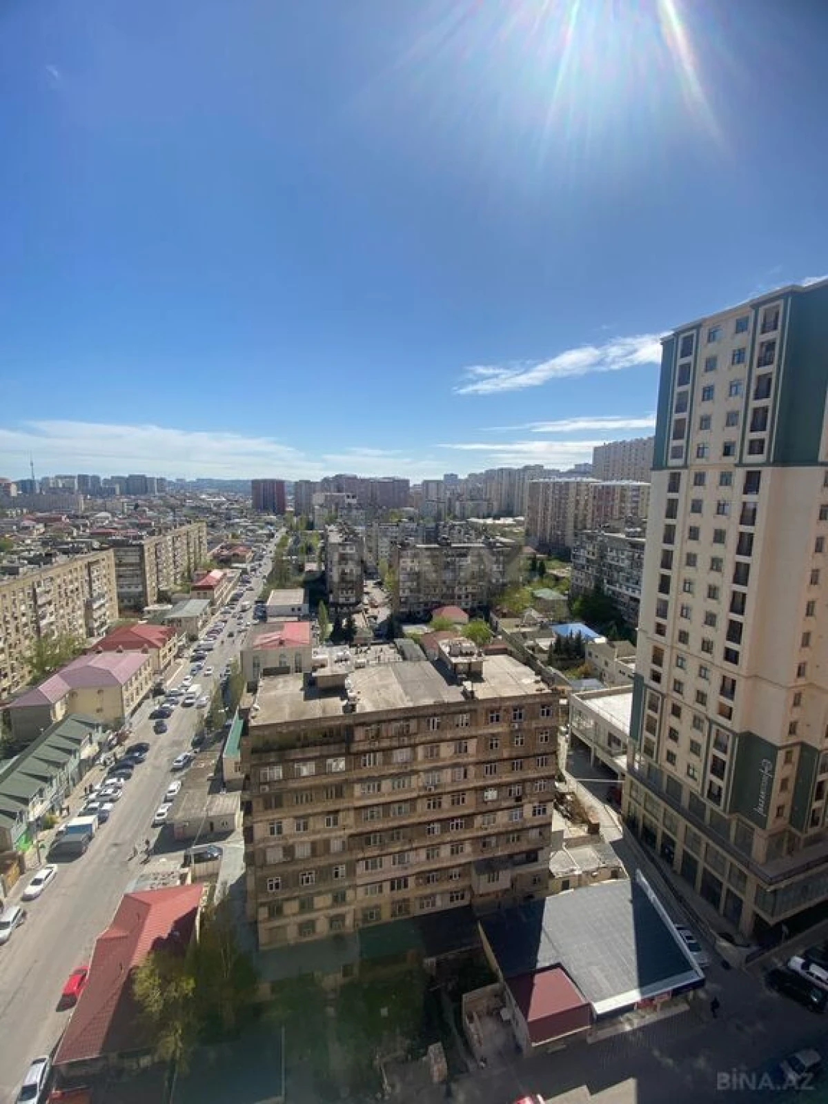 Satılır 4 otaqlı mənzil 127 m²