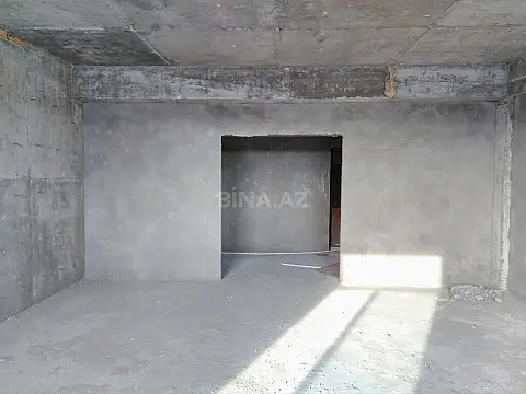 Satılır 4 otaqlı mənzil 189 m²