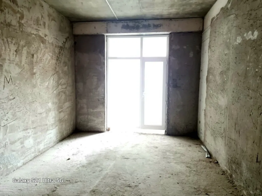 Satılır 4 otaqlı mənzil 189 m²