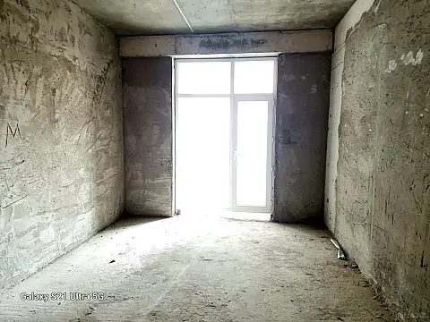 Satılır 4 otaqlı mənzil 189 m²