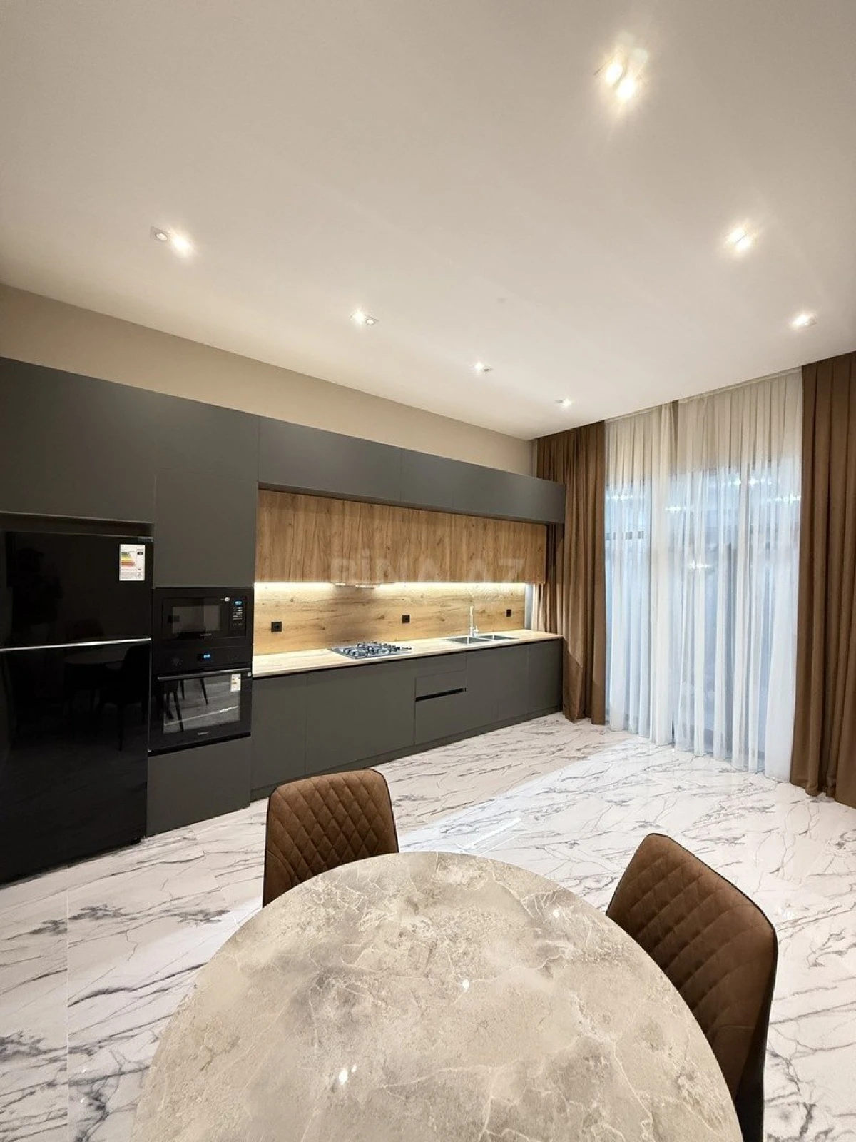 Satılır 4 otaqlı həyət evi 170 m²