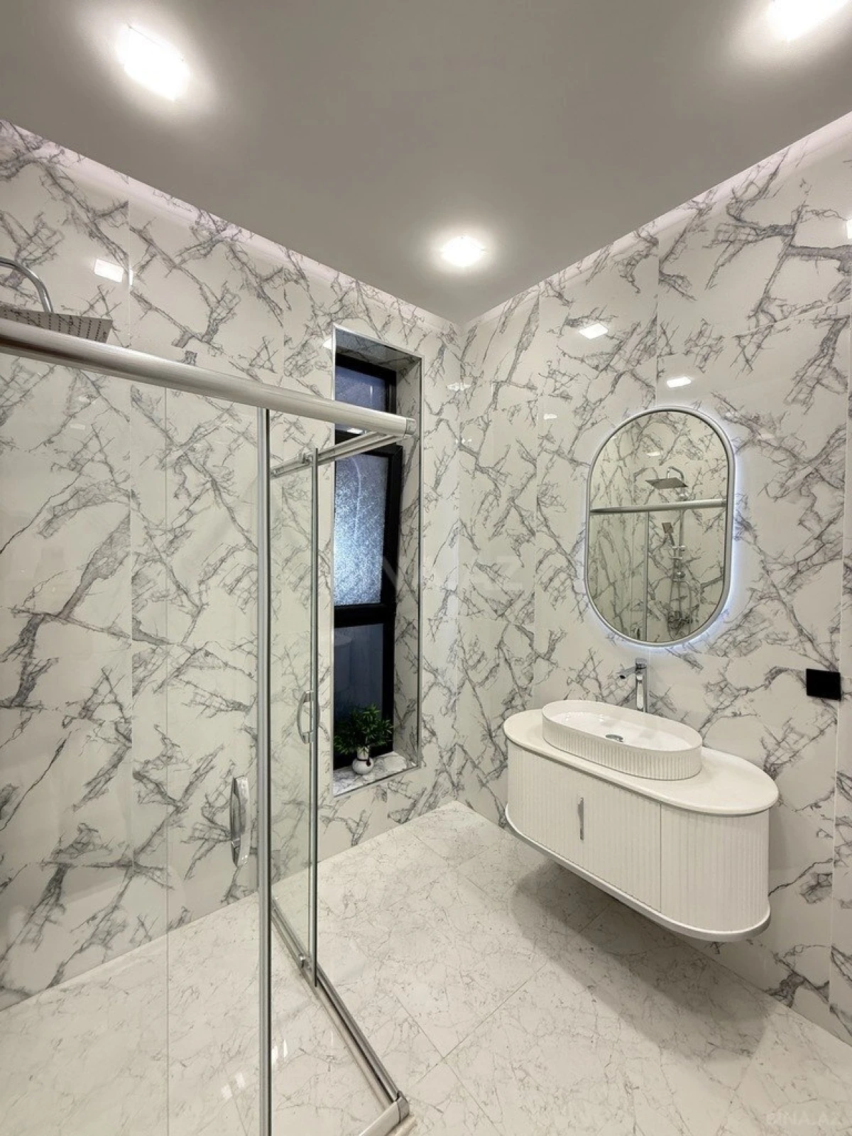 Satılır 4 otaqlı həyət evi 170 m²