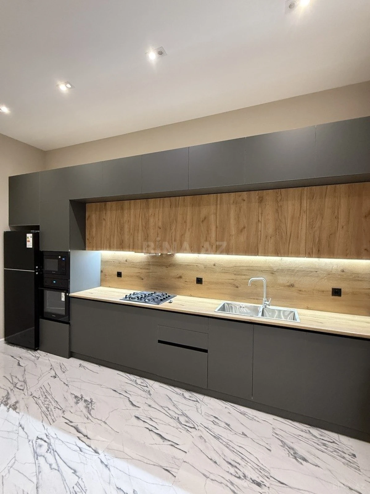 Satılır 4 otaqlı həyət evi 170 m²