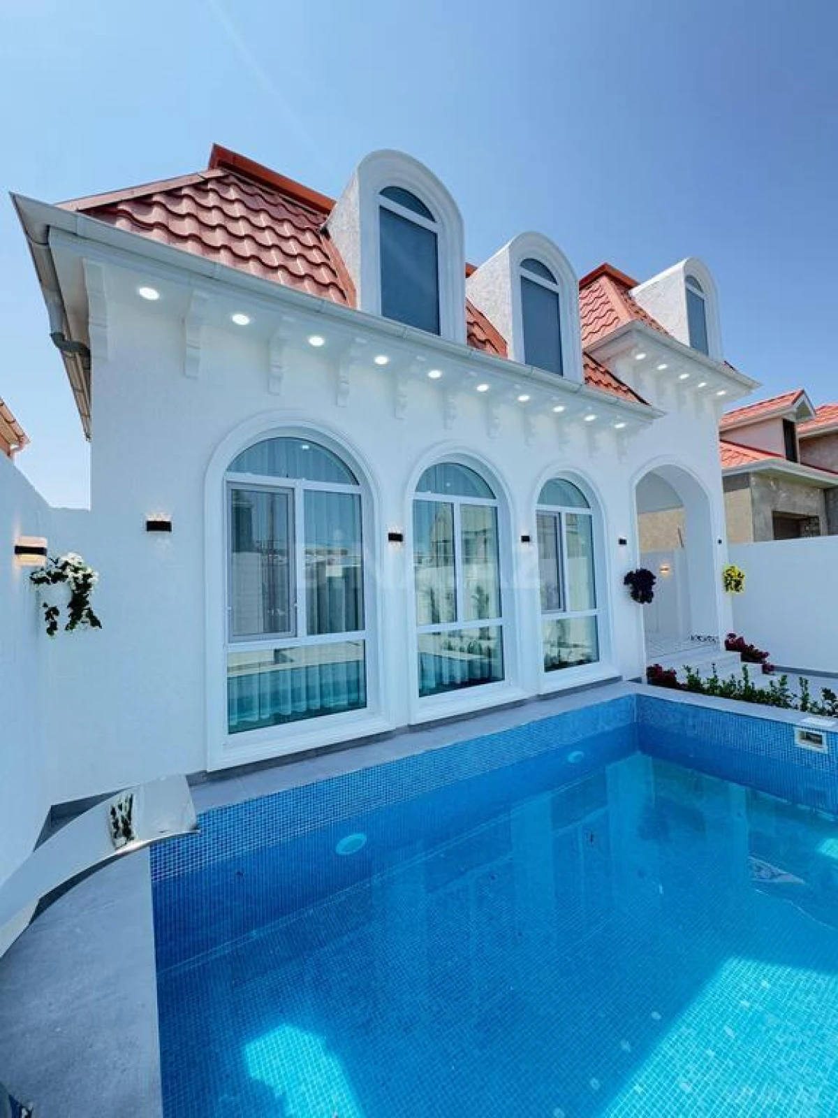 Satılır 4 otaqlı həyət evi 170 m²