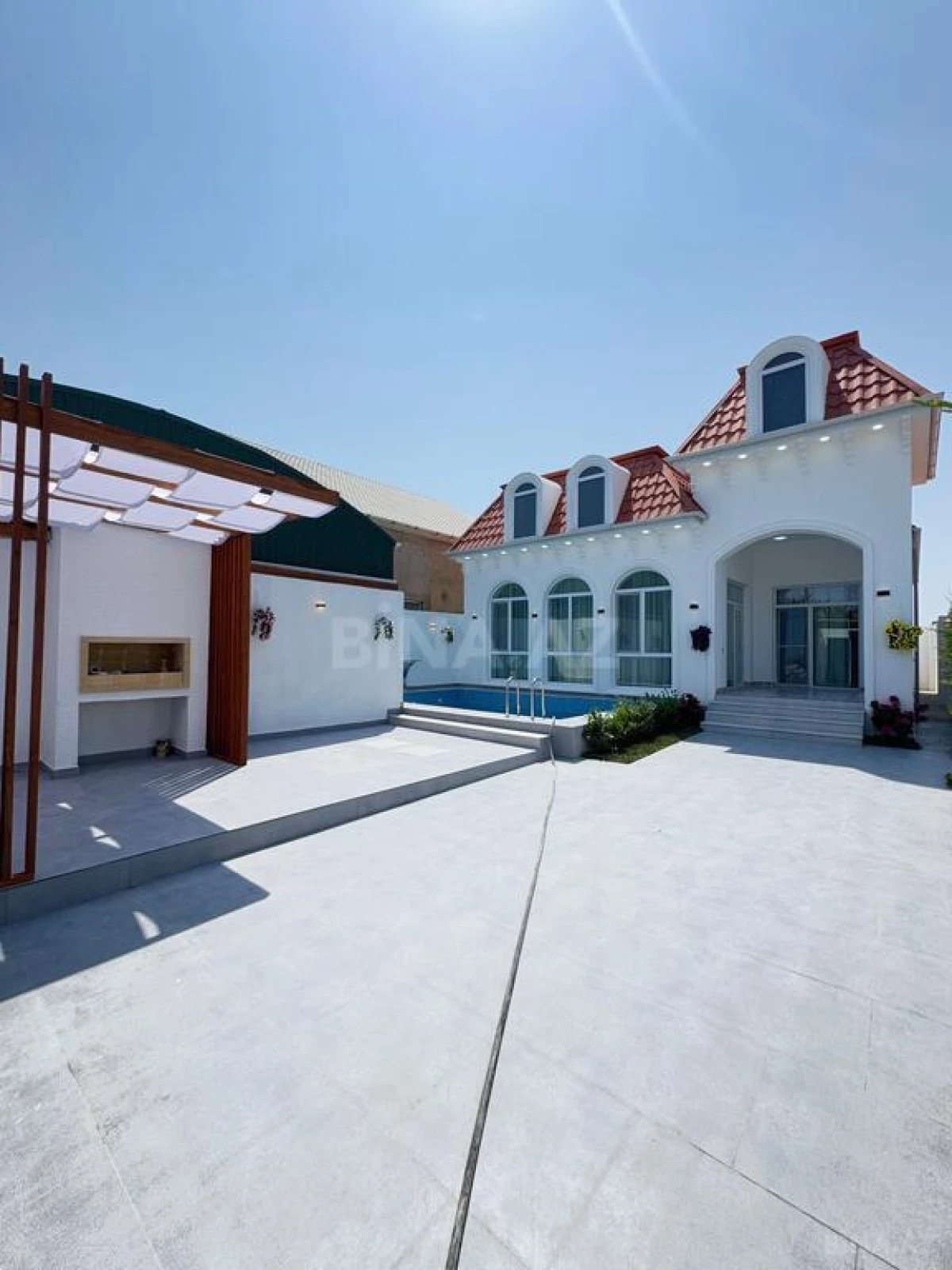 Satılır 4 otaqlı həyət evi 170 m²