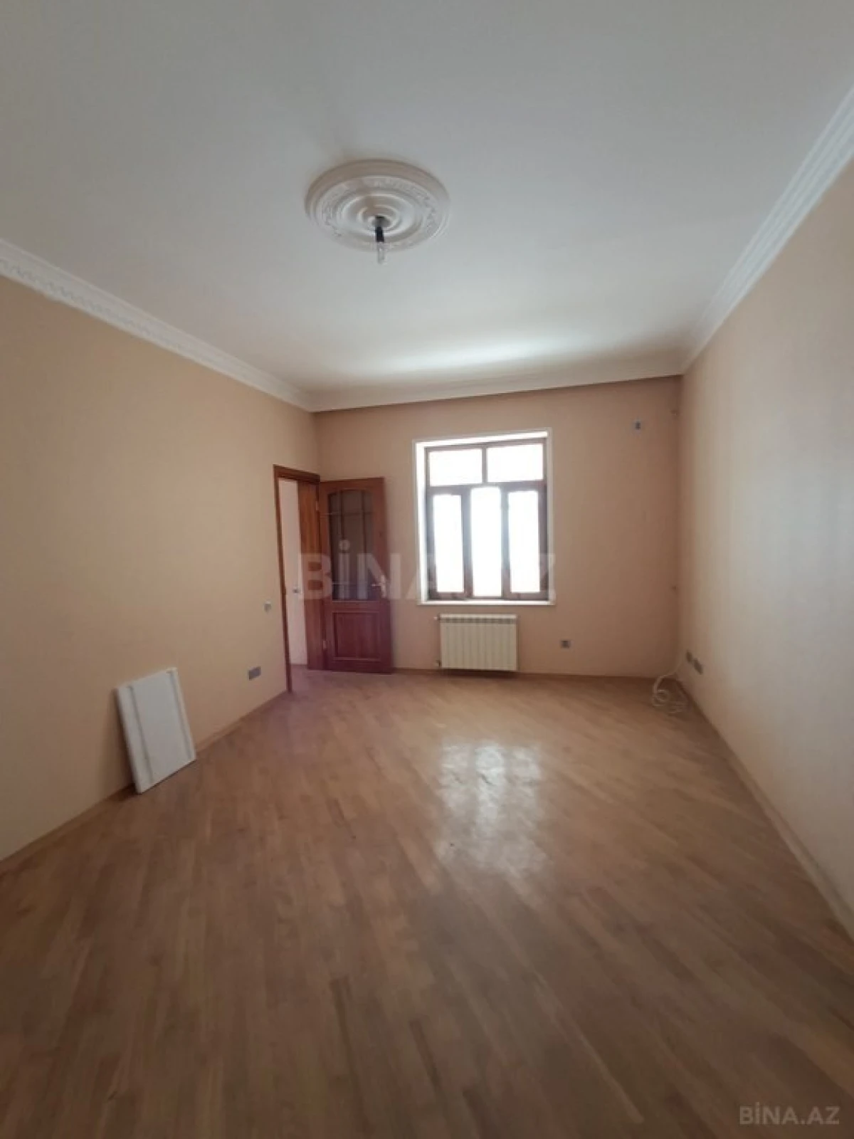 Satılır 7 otaqlı həyət evi 260 m²