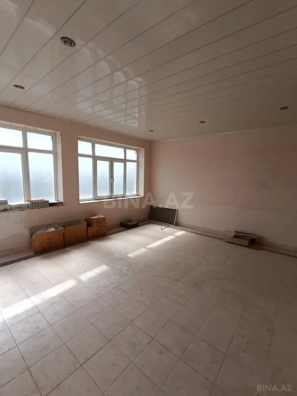 Satılır 7 otaqlı həyət evi 260 m²