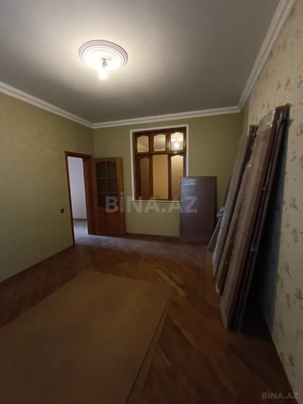 Satılır 7 otaqlı həyət evi 260 m²
