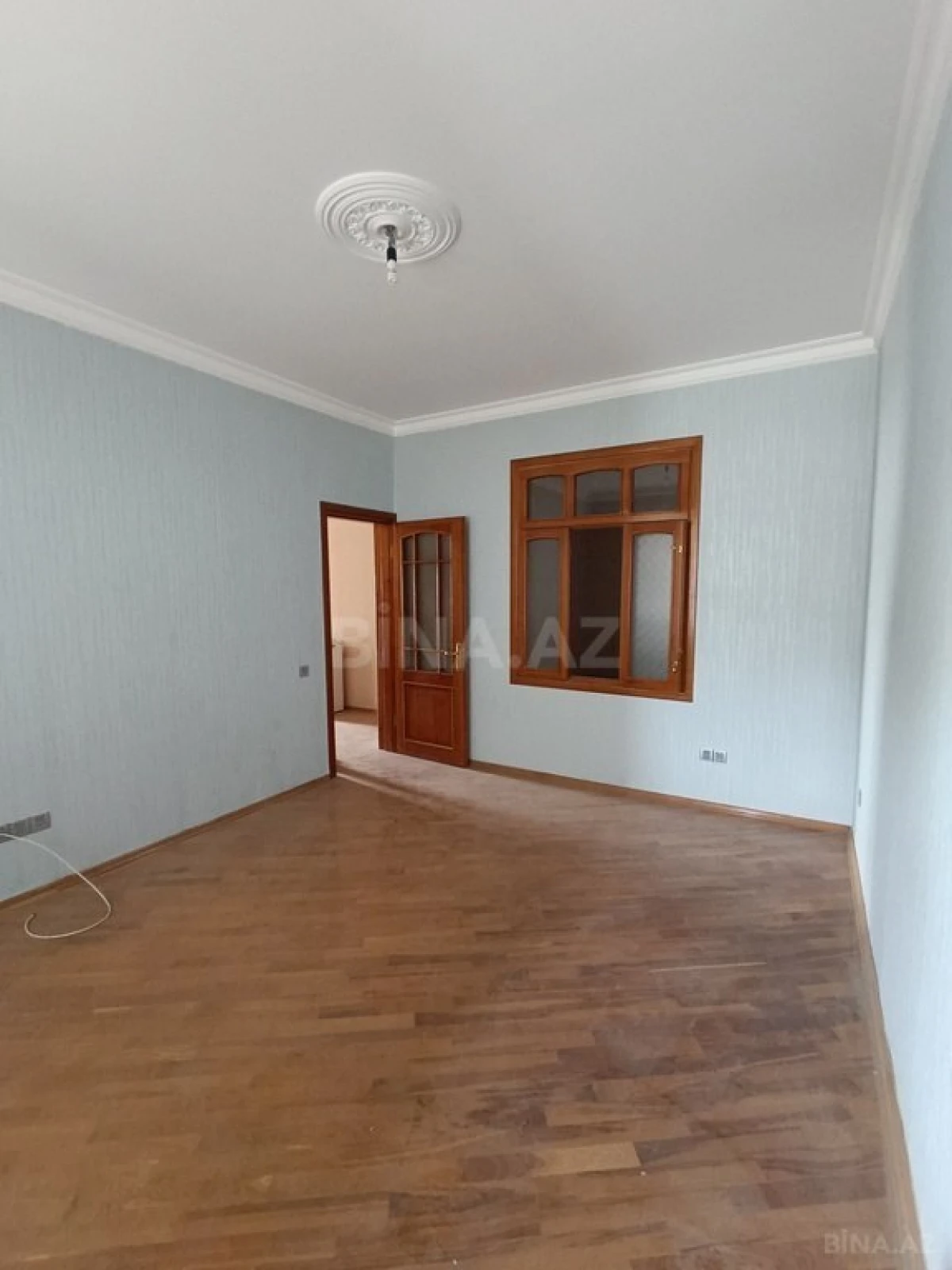 Satılır 7 otaqlı həyət evi 260 m²