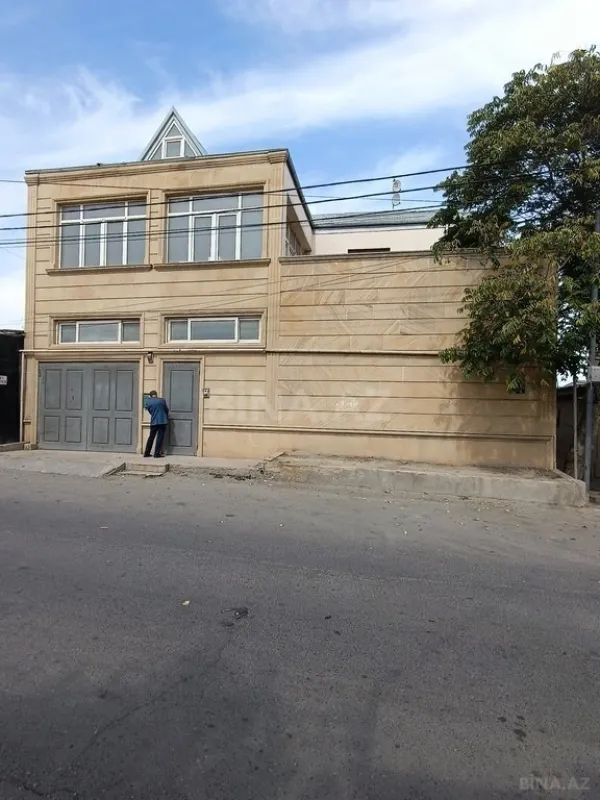 Satılır 7 otaqlı həyət evi 260 m²