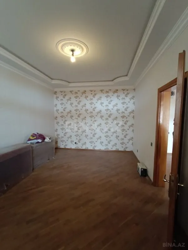 Satılır 7 otaqlı həyət evi 260 m²