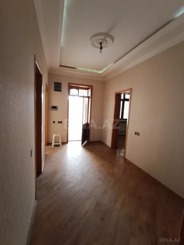 Satılır 7 otaqlı həyət evi 260 m²