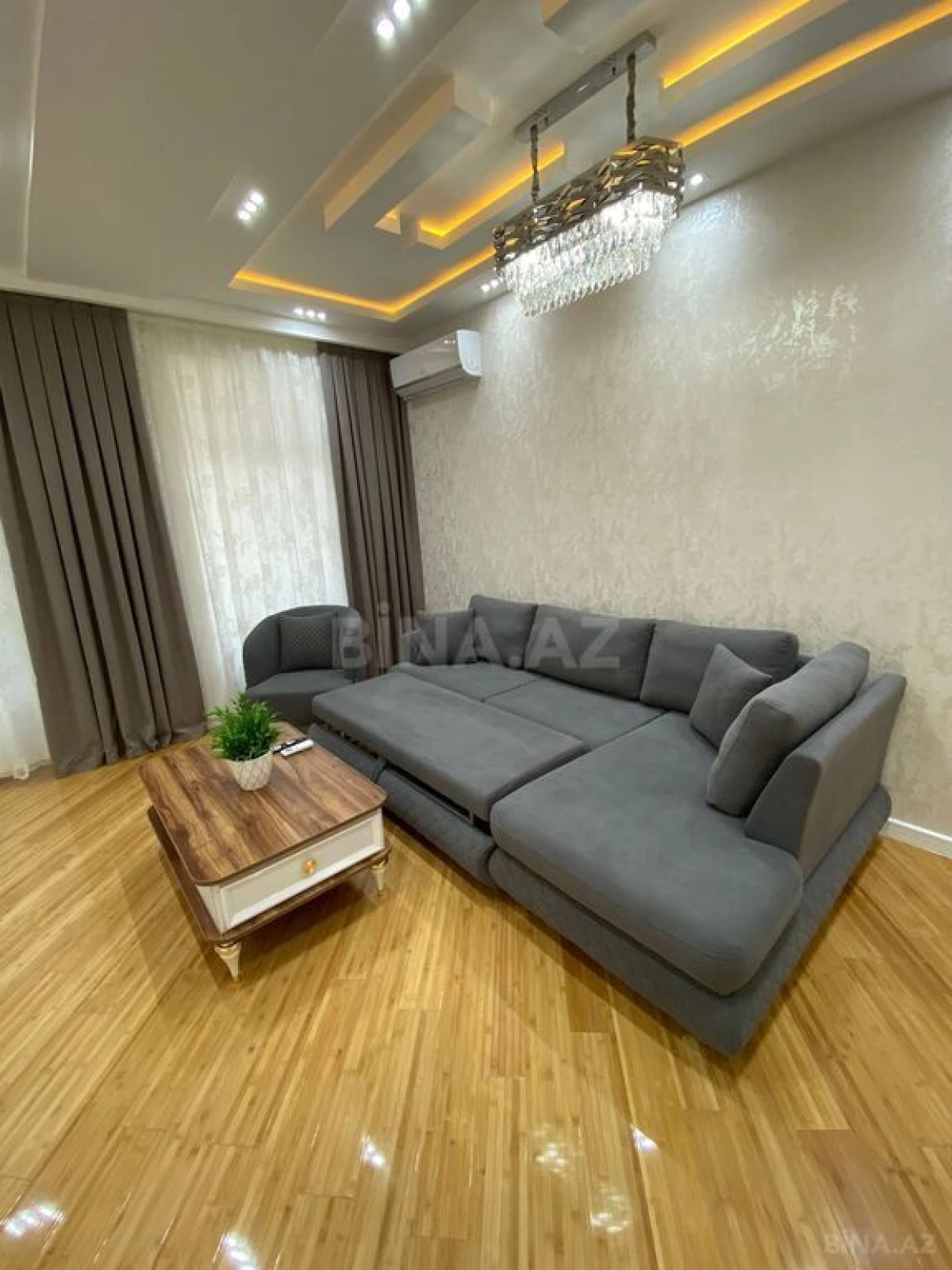 Kirayə verilir 2 otaqlı mənzil 76 m²