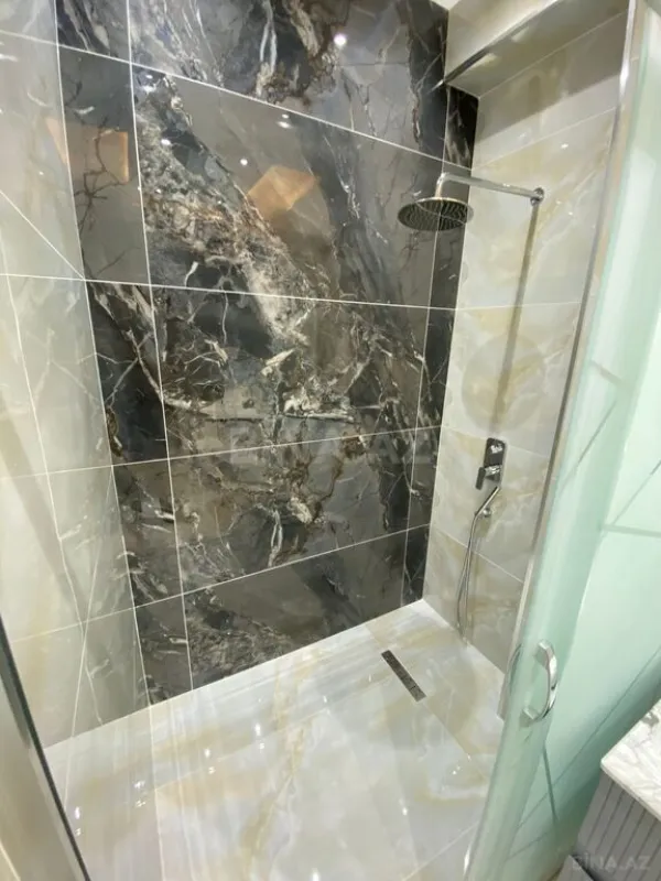 Kirayə verilir 2 otaqlı mənzil 76 m²