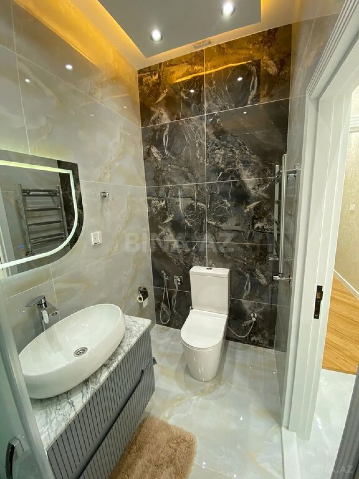 Kirayə verilir 2 otaqlı mənzil 76 m²