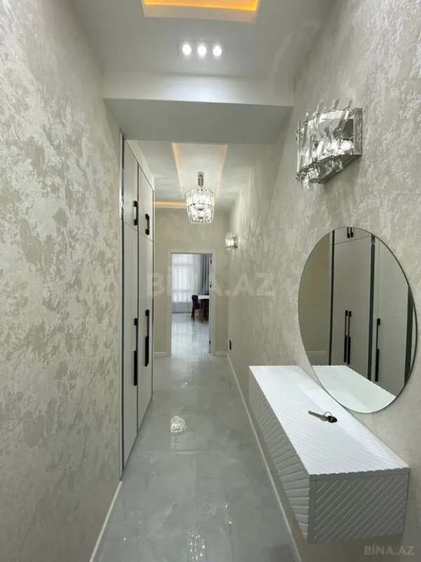 Kirayə verilir 2 otaqlı mənzil 76 m²