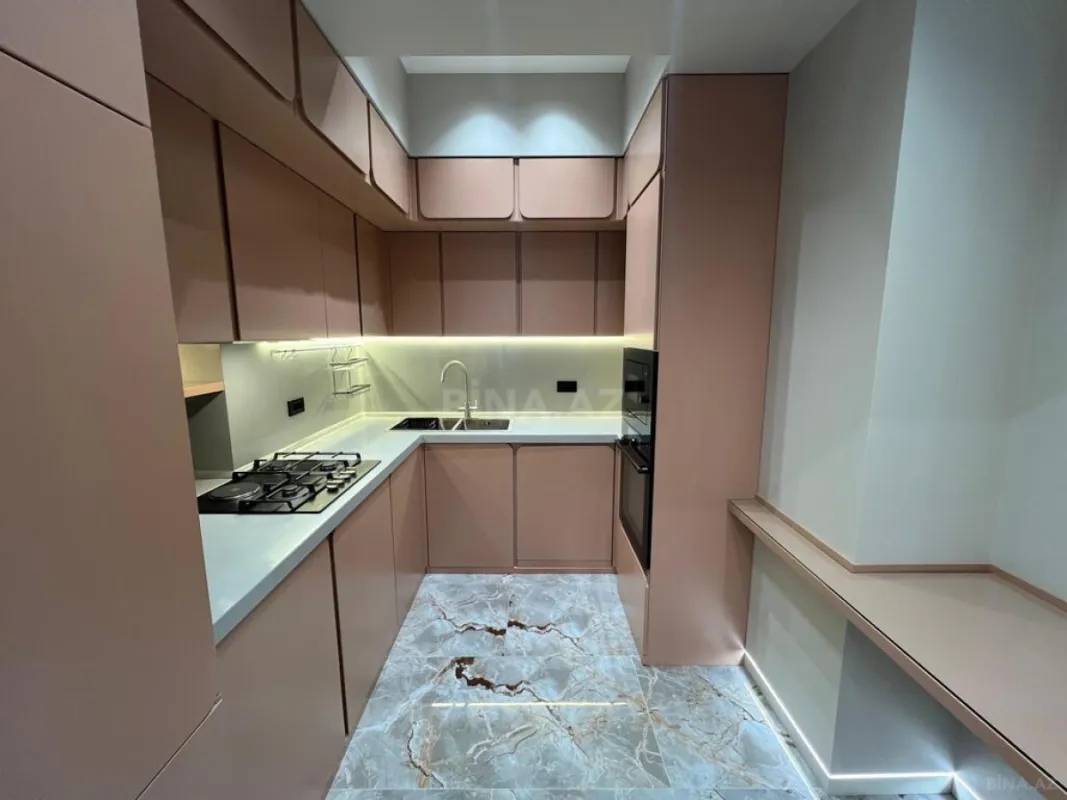 Kirayə verilir 2 otaqlı mənzil 65 m²